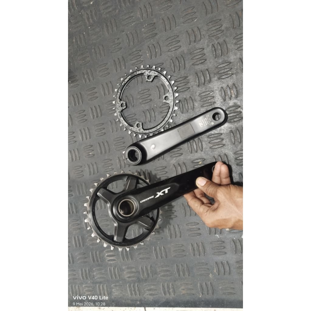 CRANKSET SHIMANO DEORE XT M8000