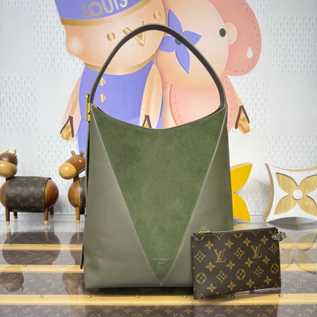 Tas LYur Low Key Hobo MM bag