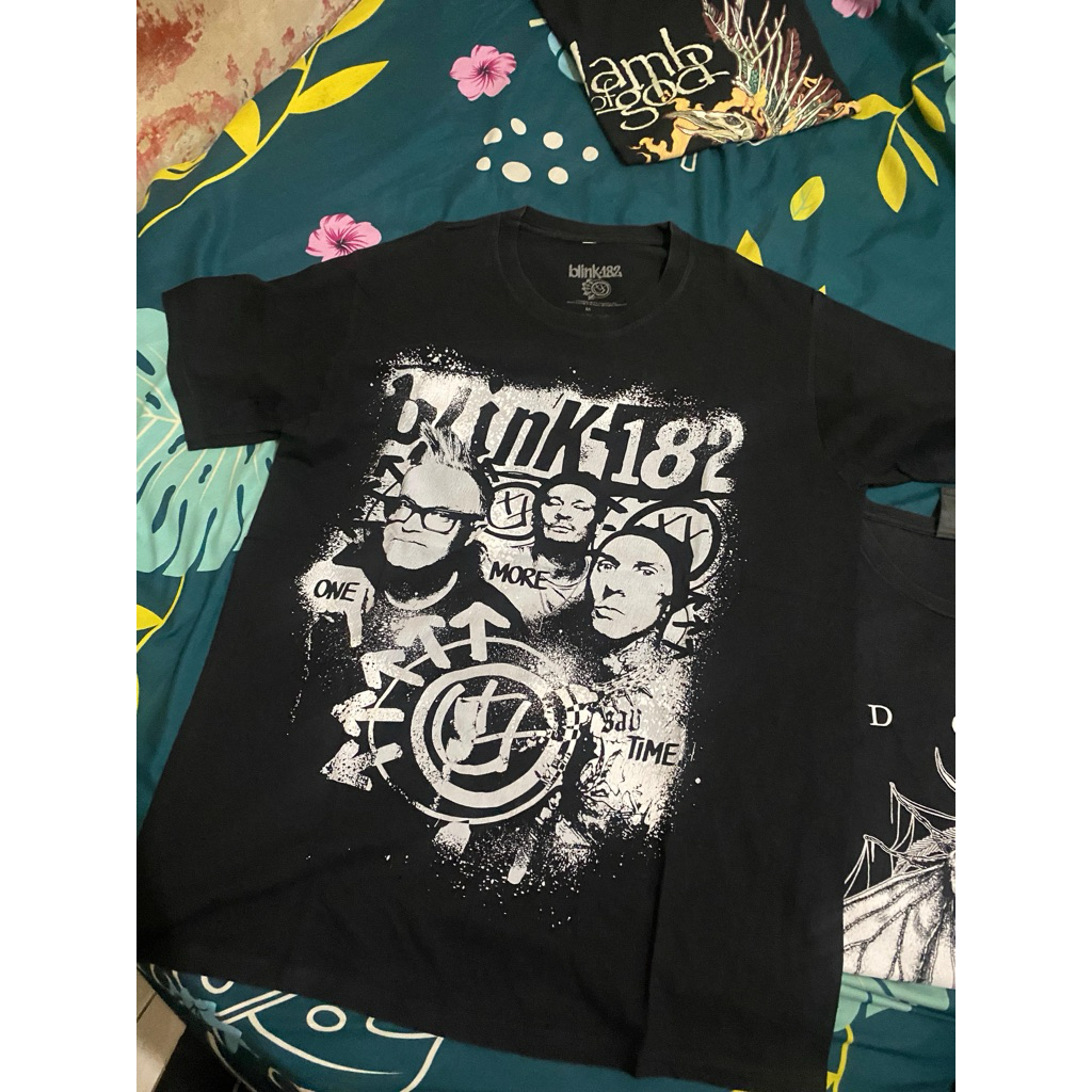 merch blink182