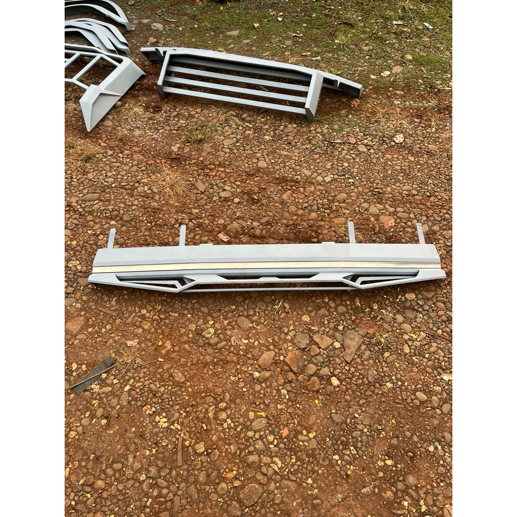 Stoplamp/dudukan lampu herex belakang ditutup untuk lampu volvo,led,ori truk dobel
