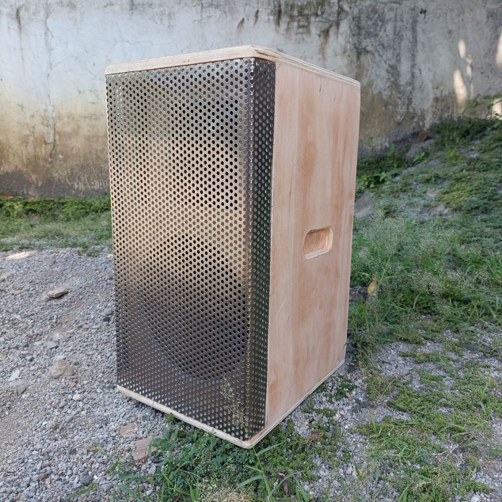Box Speaker SR 8 Inch Bahan 12mm Box Monitor Plus Grill