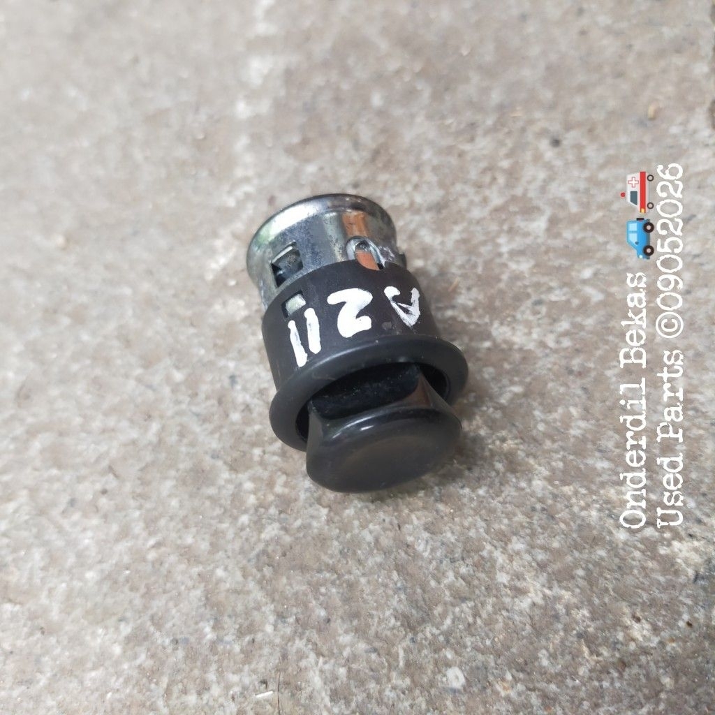 lighter mercedes w211 original