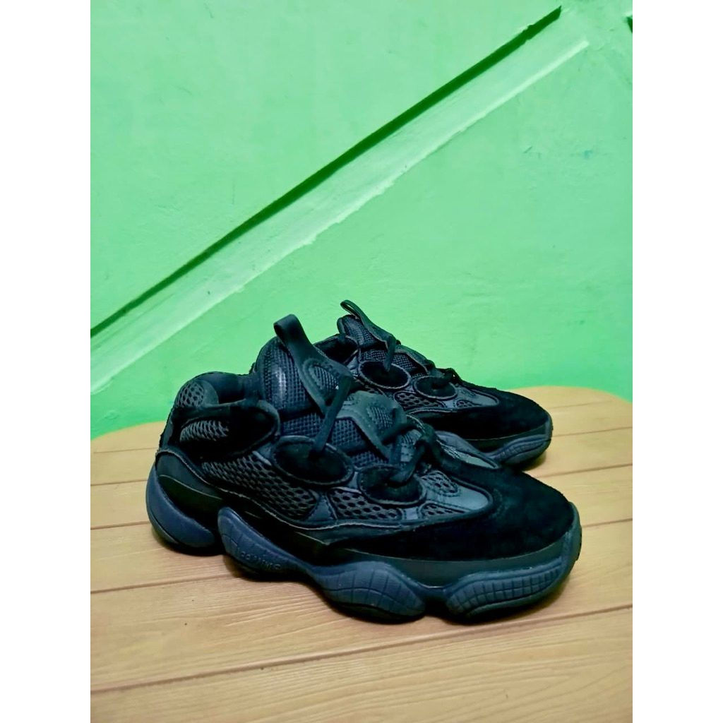 Sepatu Sekolah Anak Full Hitam Adidass Yeezy 500 Utility Black Size 37