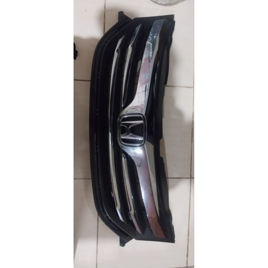 grill original honda freed  2012 -2014