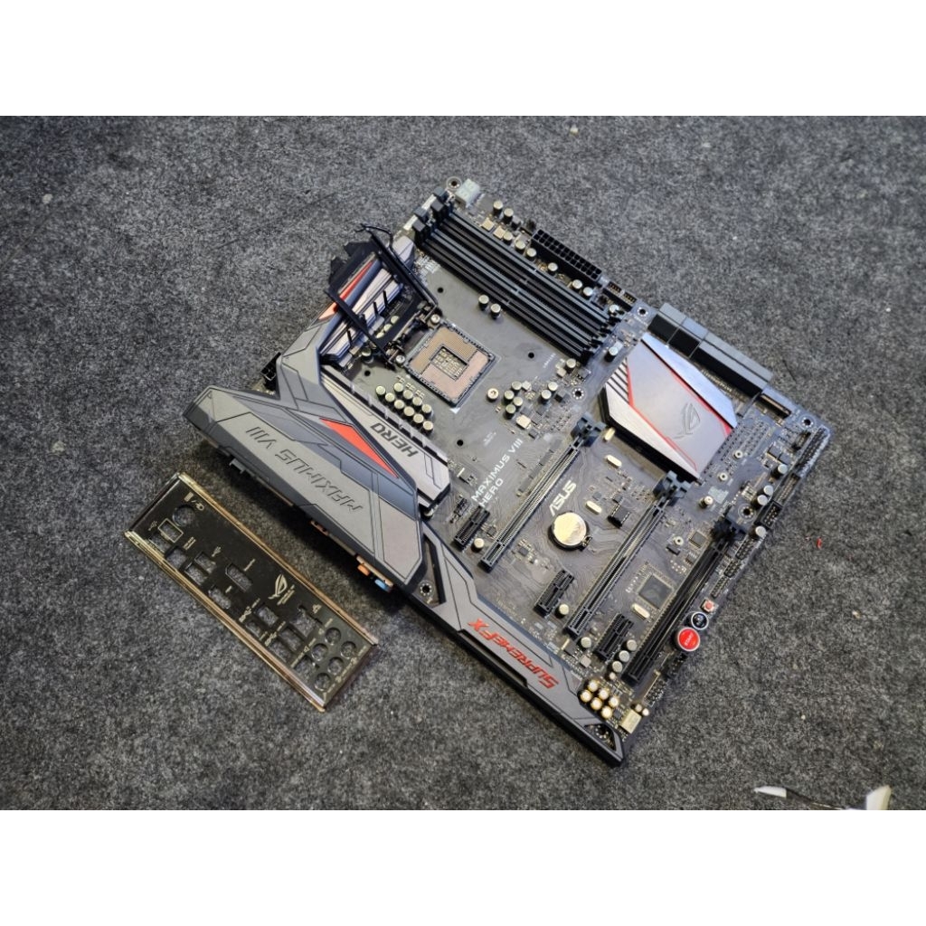 ASUS MAXIMUS VIII HERO LGA 1151 GEN 6 GEN 7