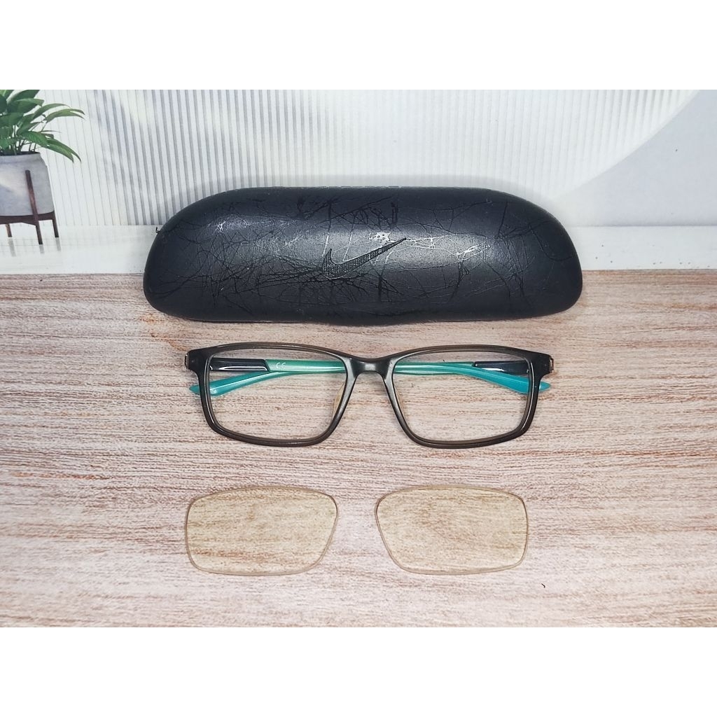 frame kacamata Nike sporty original second