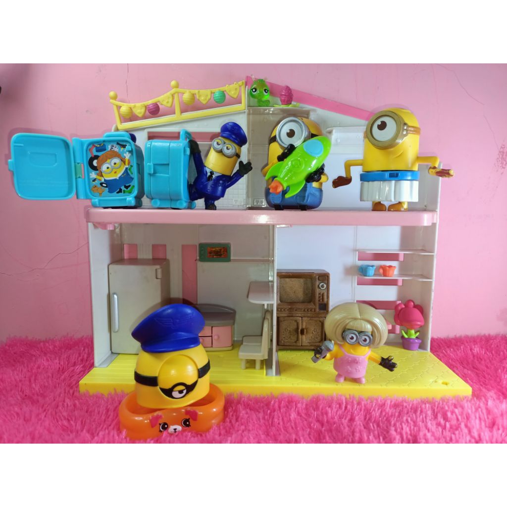 preloved happy meal x Minion