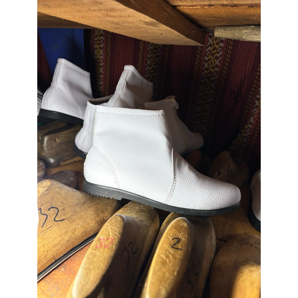 SEPATU PASUKAN DRUMBAND | MARCHING BAND | BOOTS | CUSTOM | PUTIH