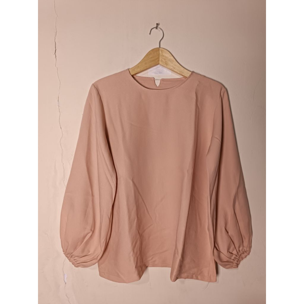 BLOUSE POLOS WARNA NUDE