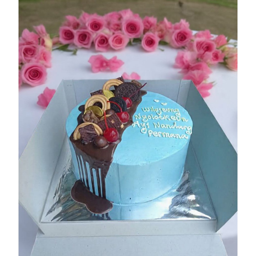 BLACKFOREST HEARTS _ HAMPERS _ CAKE CIREBON