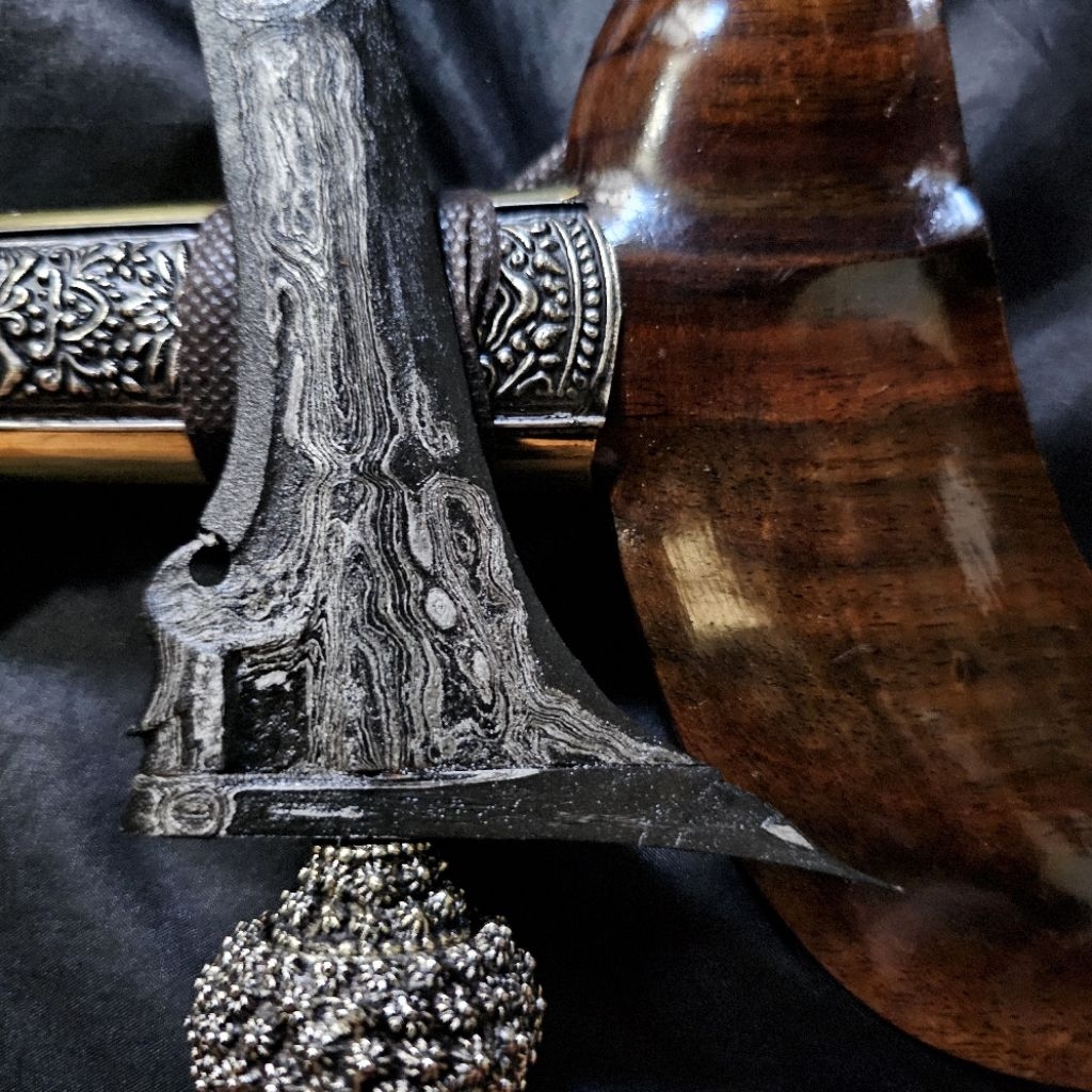 Keris Laler Mengeng Luk 3 Pamor Tebu kineret