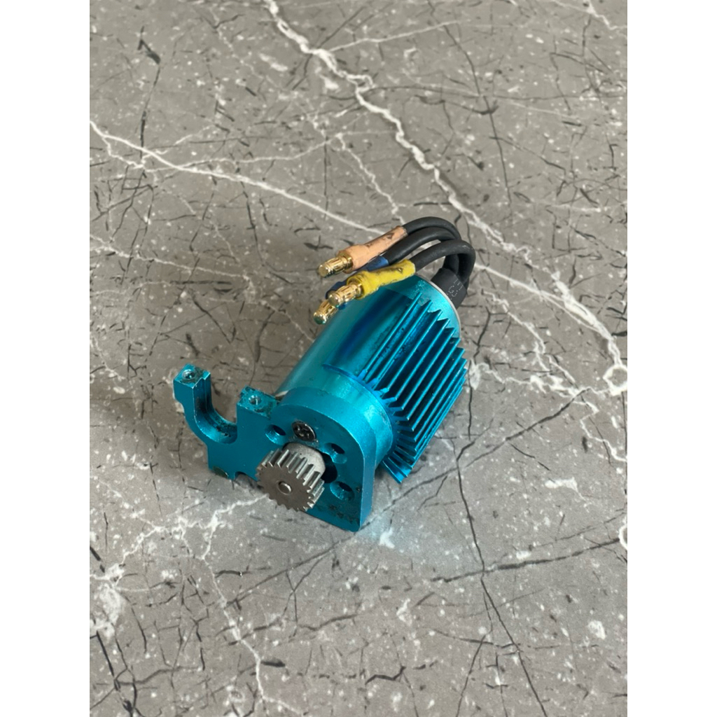 brushless motor copotan WLtoys 124016 kondisi sesuai foto