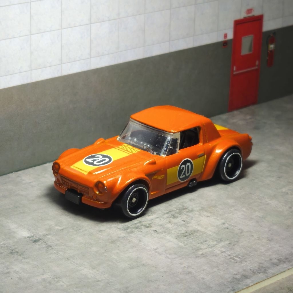 Hot Wheels Nissan Fairlady 2000 loose