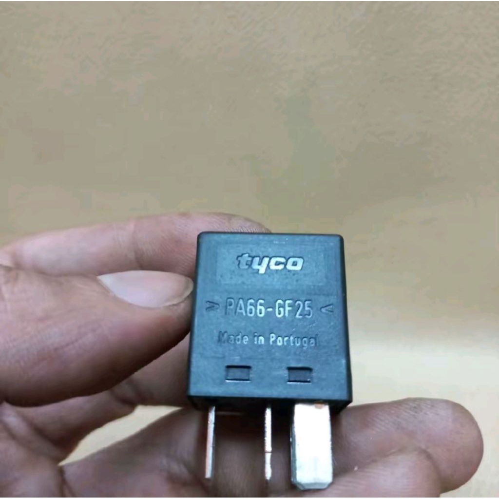 Tyco Relay PA66-GF25 5 Pin Socket V23074-A1002-A403 Asli Portugal