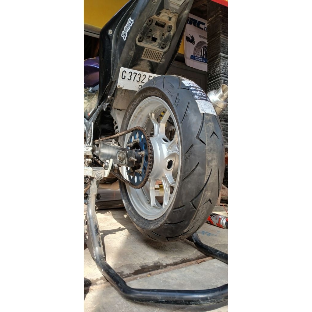 Ban luar corsa R93