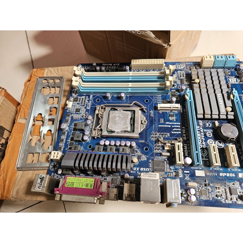 Paketan Mobo Gigabyte GA - Z68AP-D3 dan Intel Core I7 2700K