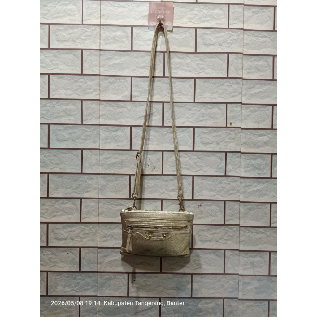 Tas sling Kulit Asli ALA BALEN * Wherever You Go*/Tas Slempang Kulit Asli Warna Keemasan /Slim mini/