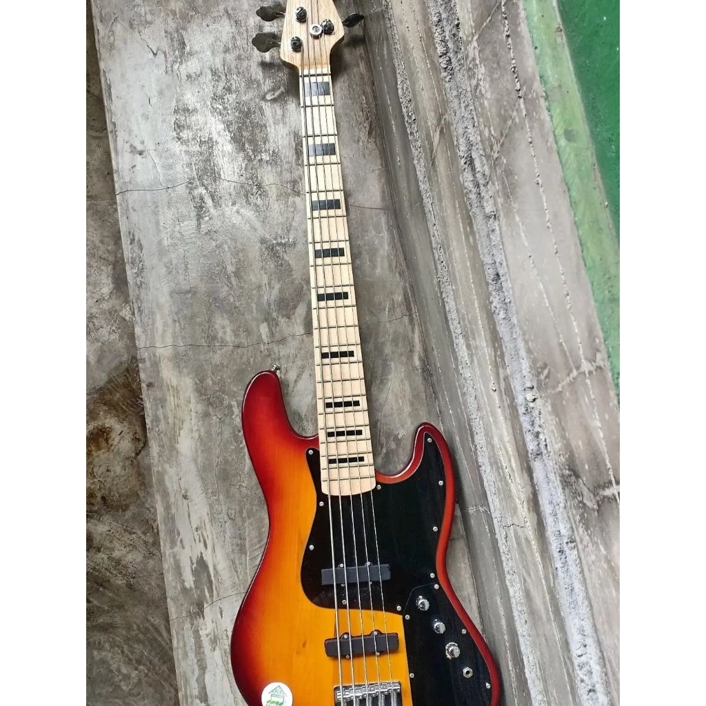 Bass Jazz 5 String