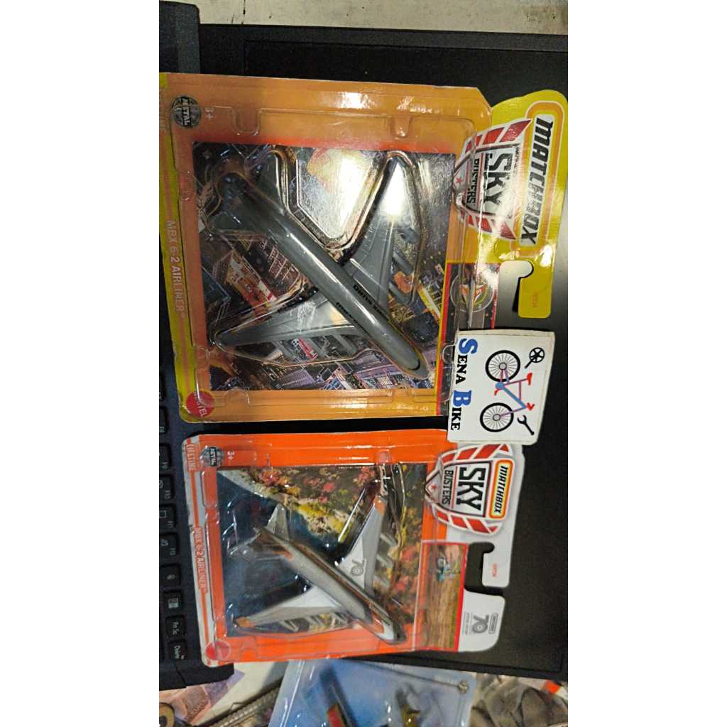 Matchbox Sky Busters - MBX 6-2 Airliner - 2 Pcs - 2 Set - copy dari Boeing 747