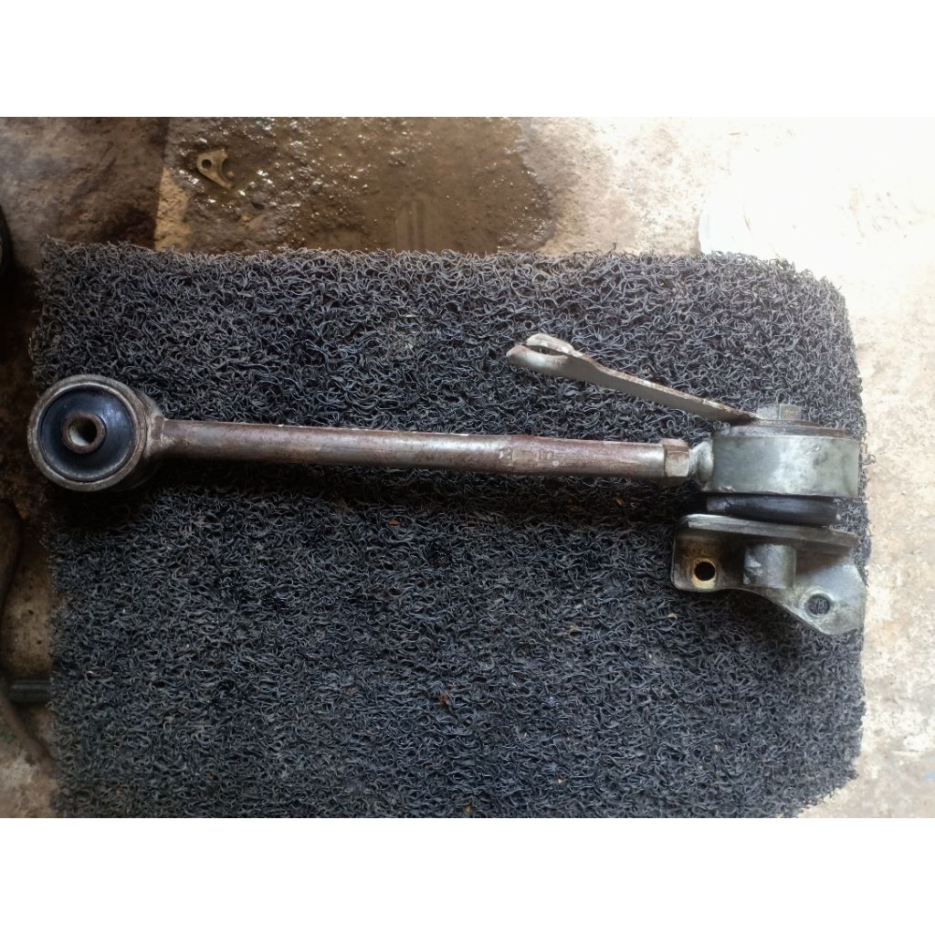 enjin monting atas honda civic exelnt th 80-83