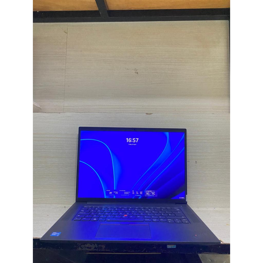 LAPTOP LENOVO THINKPAD WORKSTATION P1 G4 RTX A2000 | I7 GEN 11 | RAM 16GB | SSD 512GB