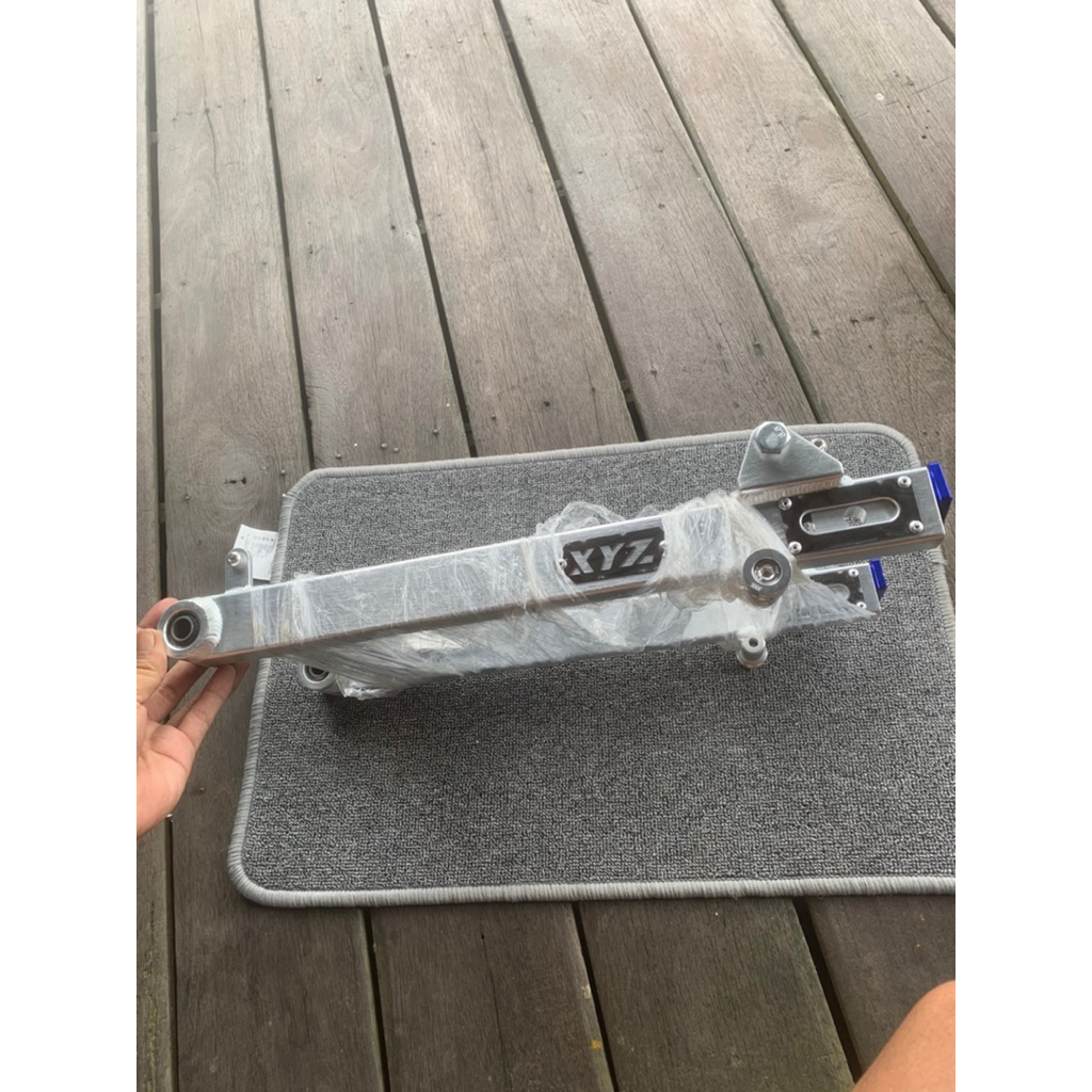 Sasis Chasis Arm F1zr XYZ Silver