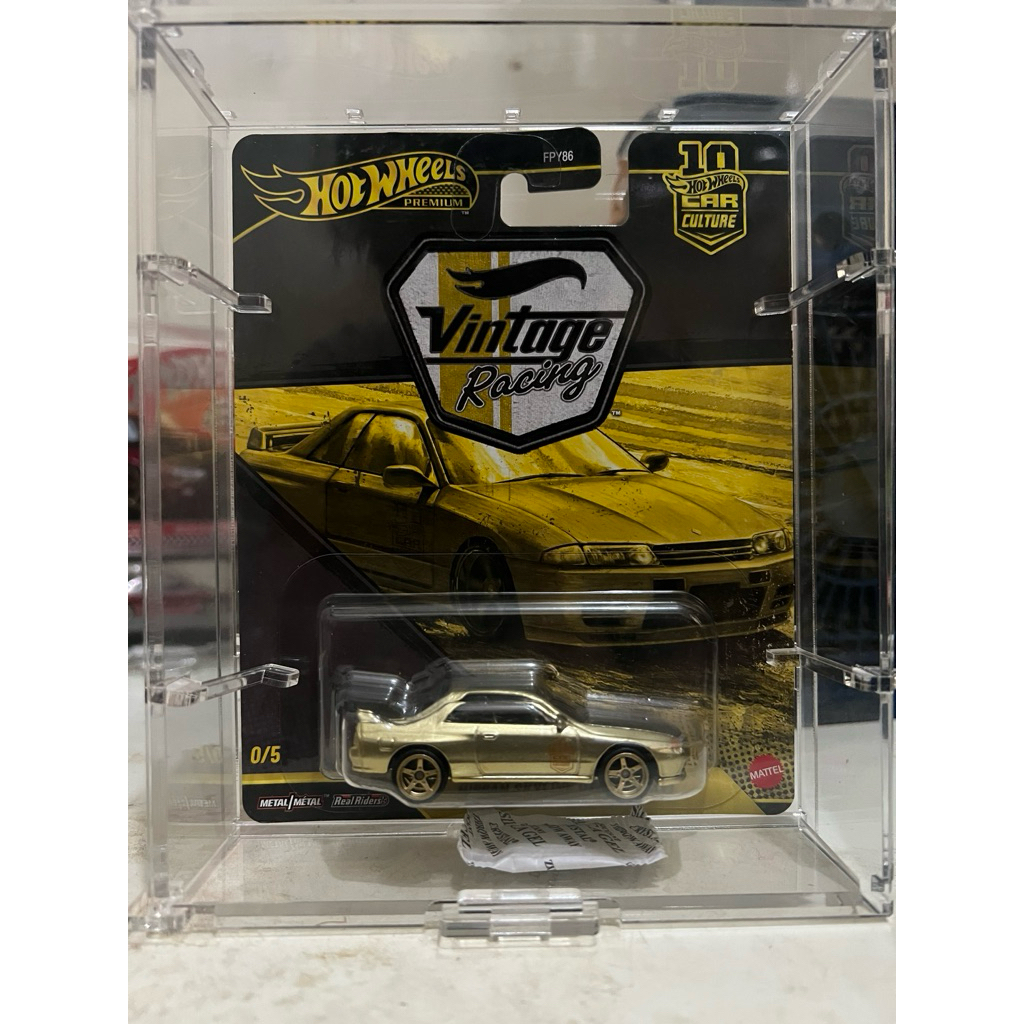 Hotwheels Chase R32 Vintage Racing