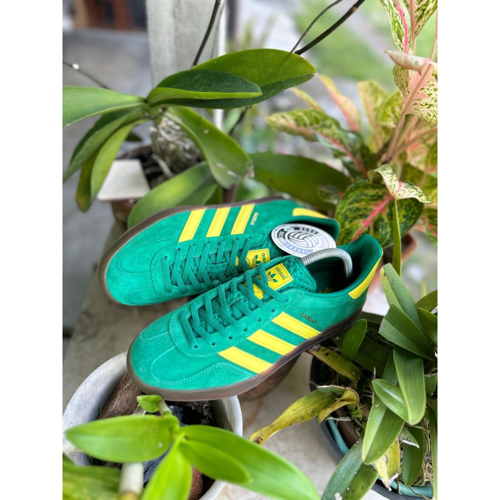adidas gazelle indoor green yellow gumsole
