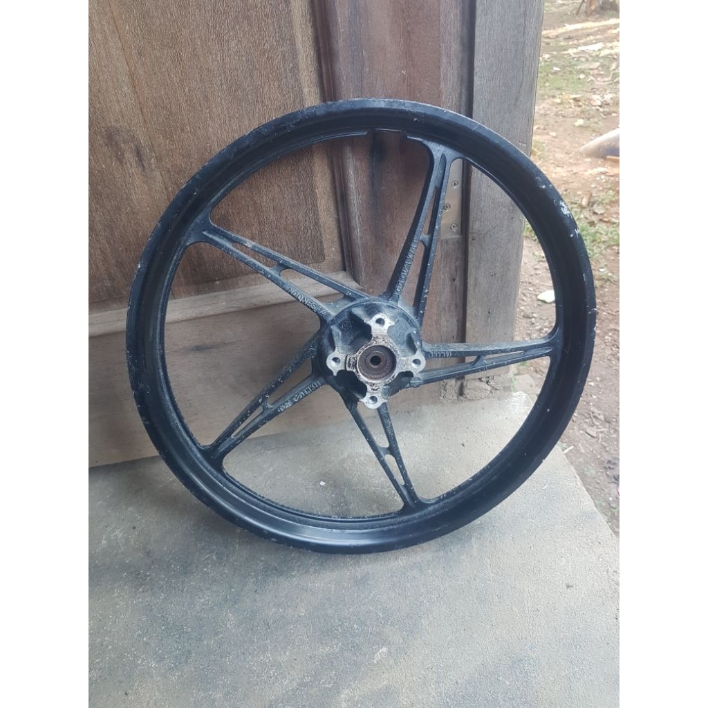 velg depan jupiter mx