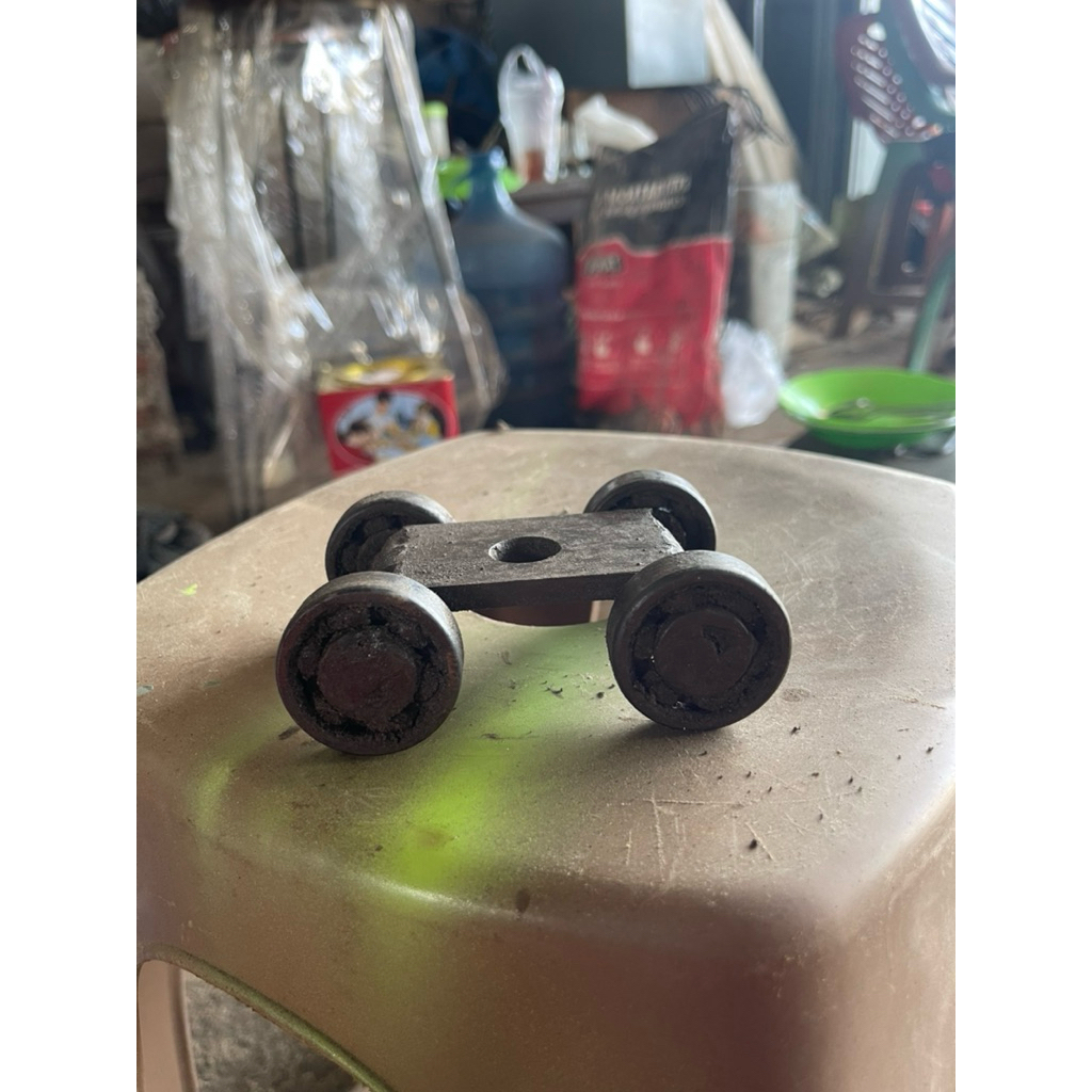 roda tamiya  rel atas
