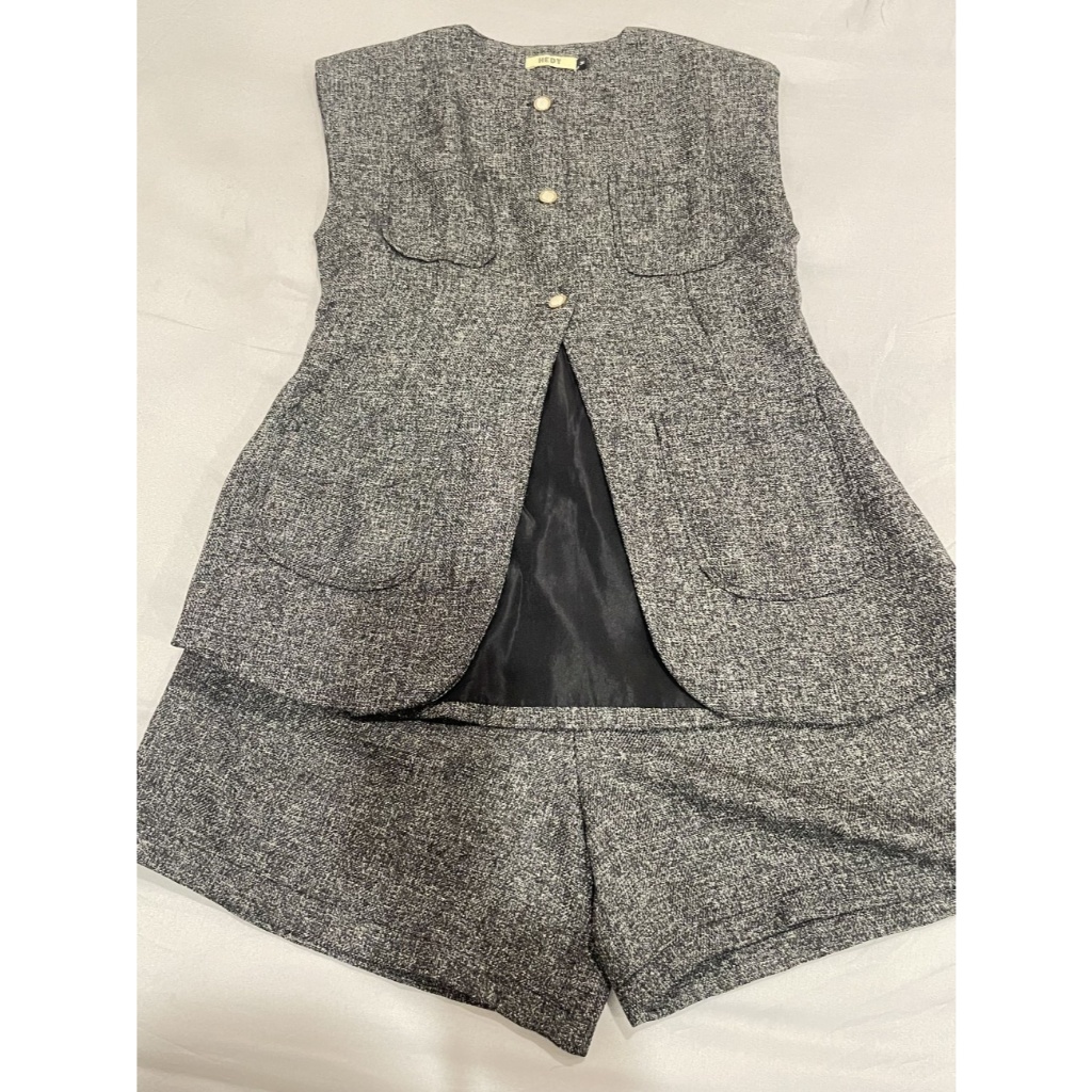 Set Vest & Celana Pendek Wanita Tweed Abu