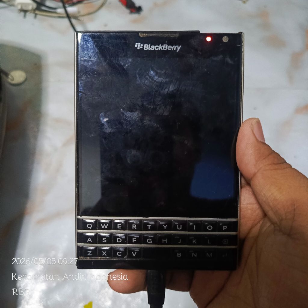 Blackberry Passport Bahan