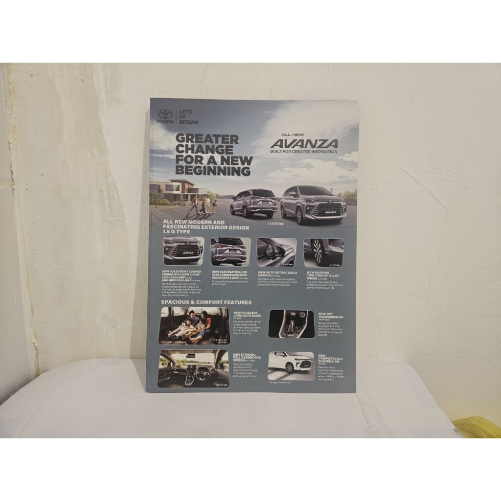 brosur katalog mobil toyota avanza 2021 flyer