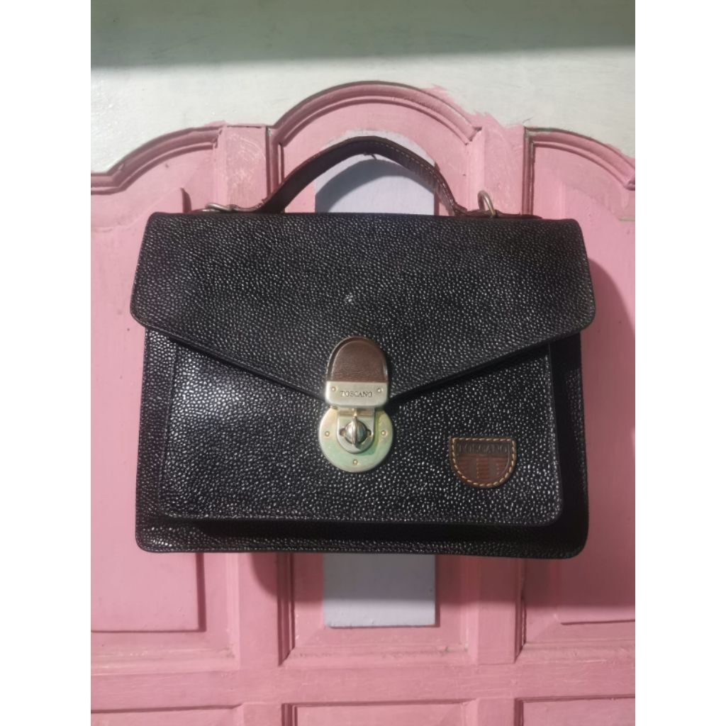 tas TOSCANO