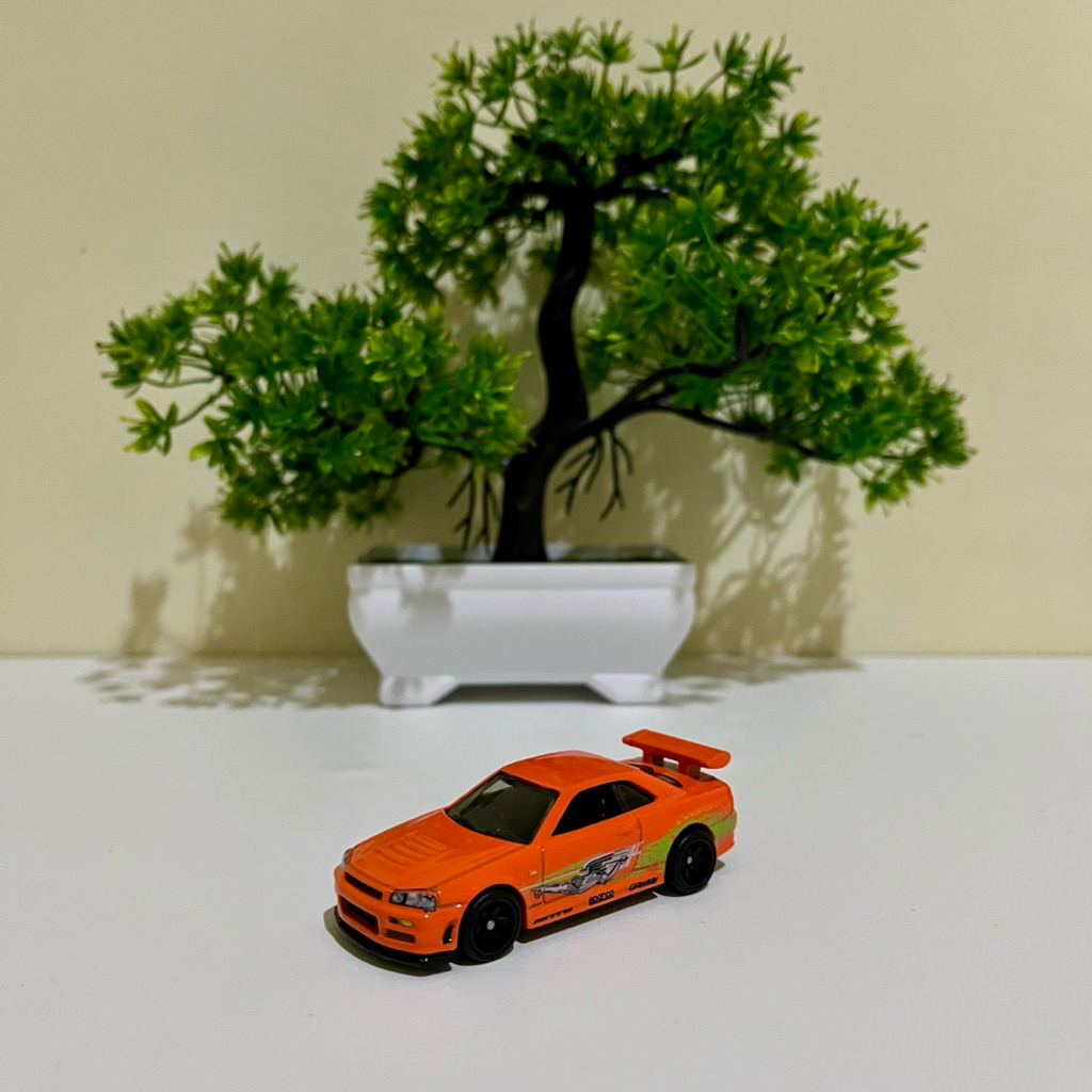 Hot Wheels Nissan Skyline R34 Premium