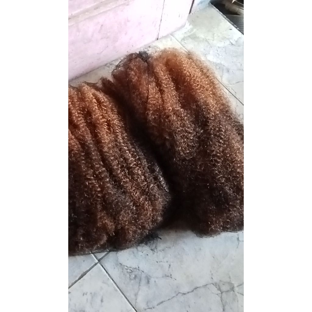 Rambut sambung kinky/afro, Afrika