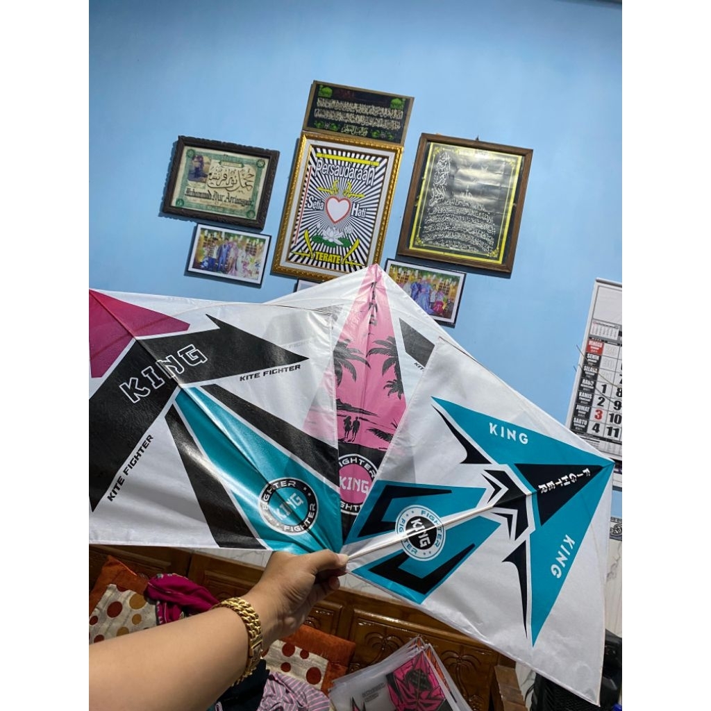 layangan sukhoi lilit superan (2-3warna)