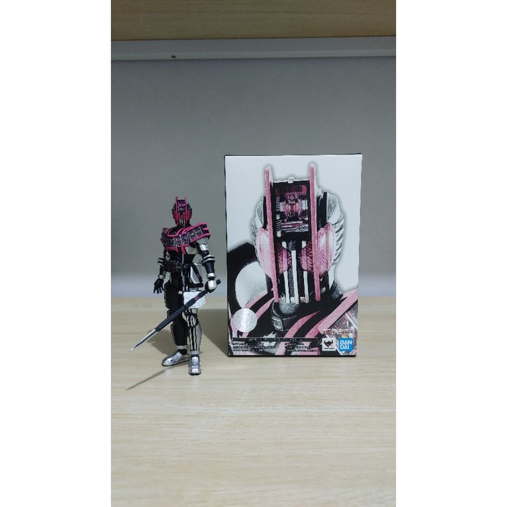SHF SS Kamen Rider Decade Complete