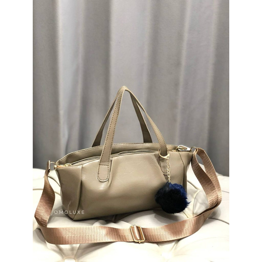 OMOLUXE ORIGINAL | Eun Ji Sling Bag Premium