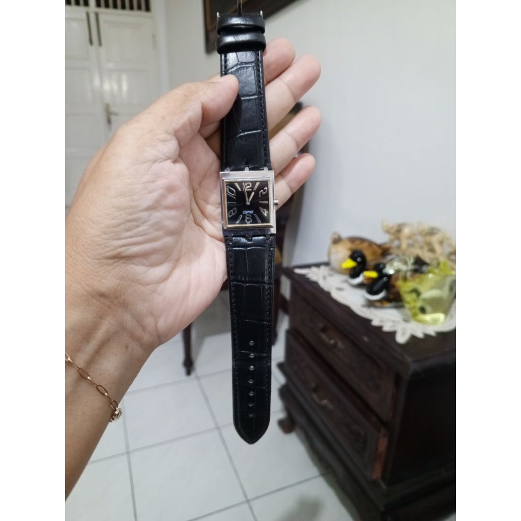 [Preloved] Jam Tank Esprit Black Dial