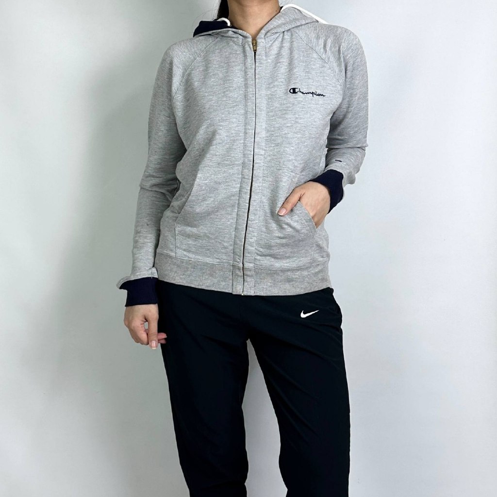 jaket wanita Champion size M (seperti baru) 100% original 130526A