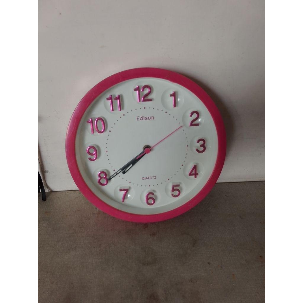 jam dinding edison
