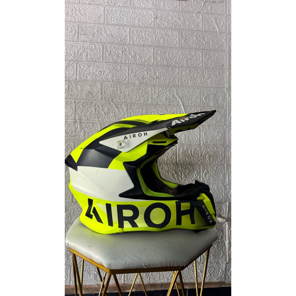 Helm cross/Advanture Airoh Twist