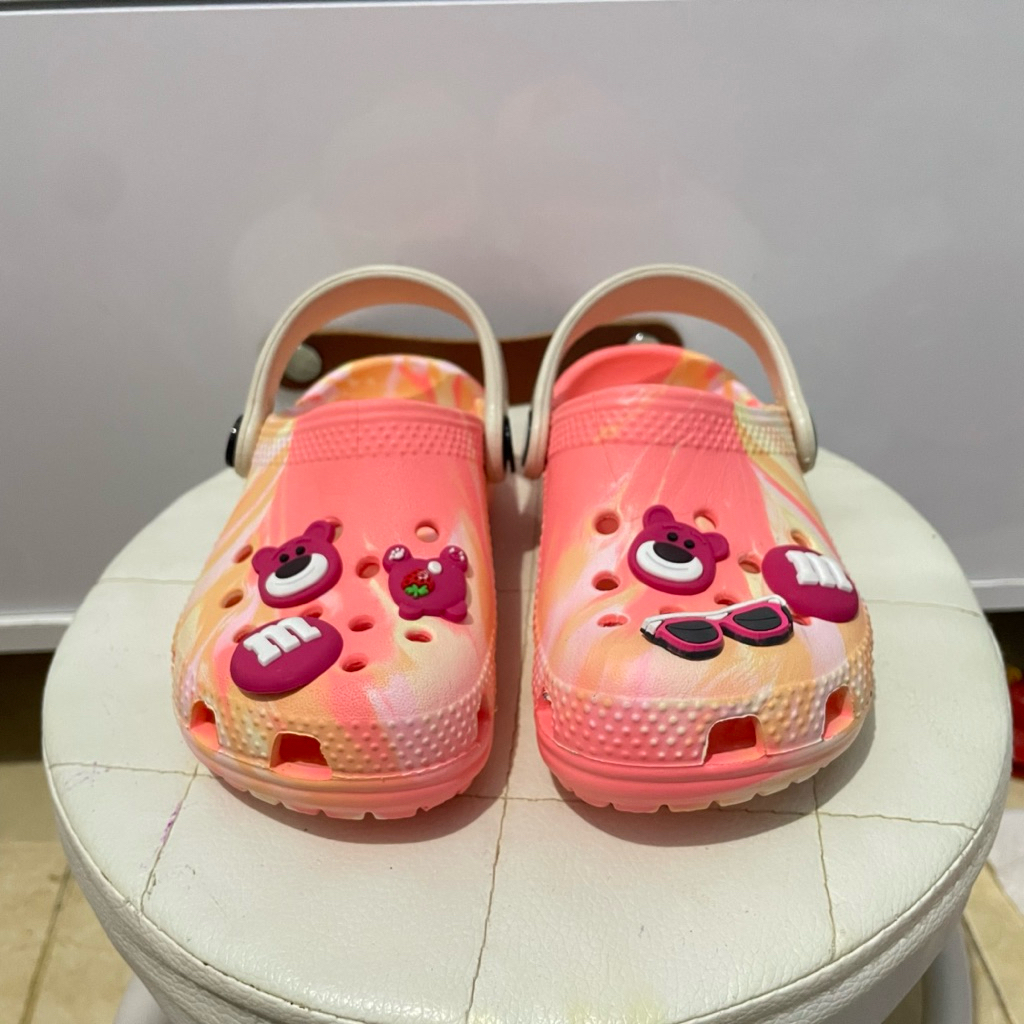 Sendal Crocs Original Anak karakter Lotso / Sedal Lotso / Kado