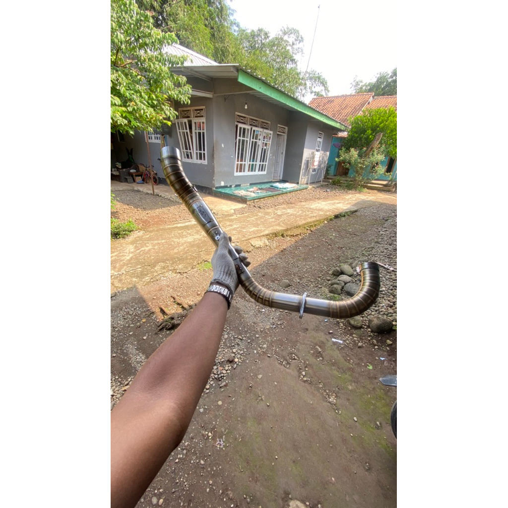 LEHER KNALPOT RACING SATRIA FU