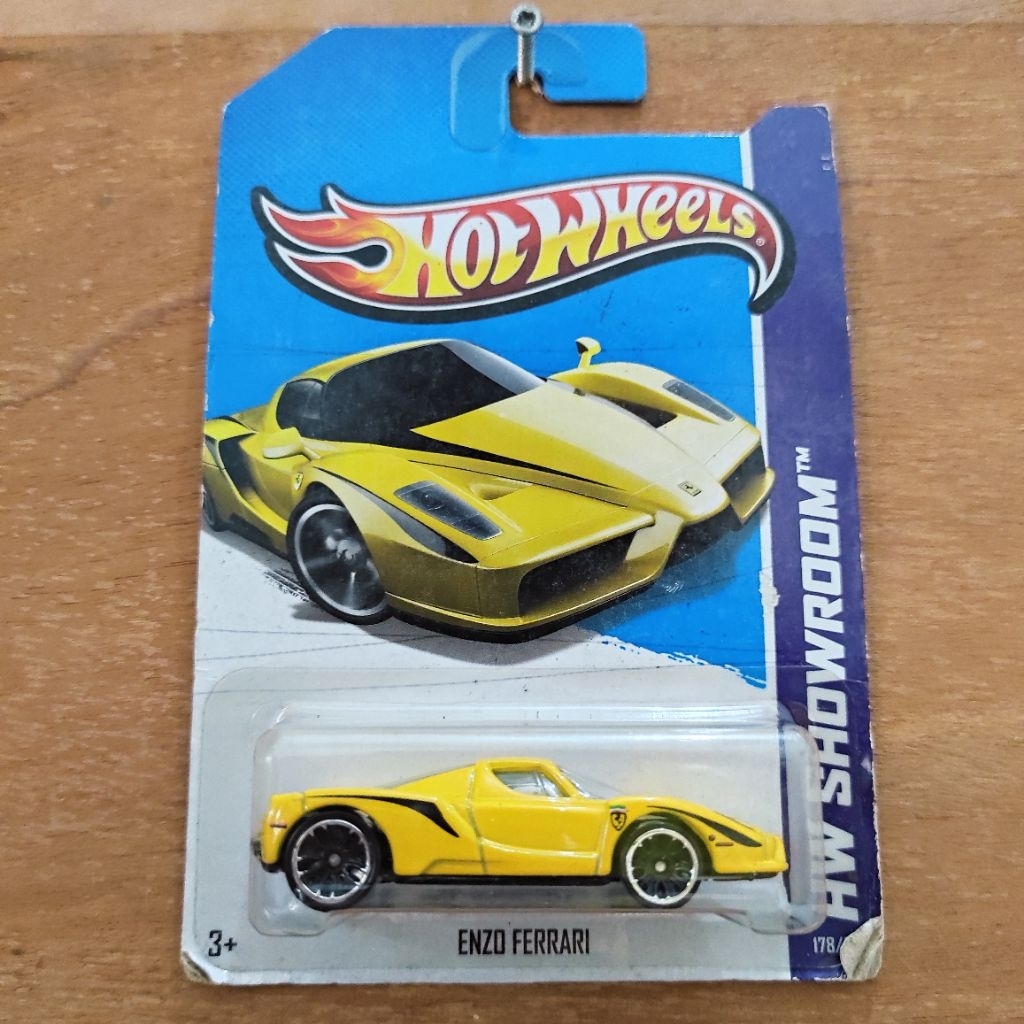 Hot Wheels Enzo Ferrari - Yellow
