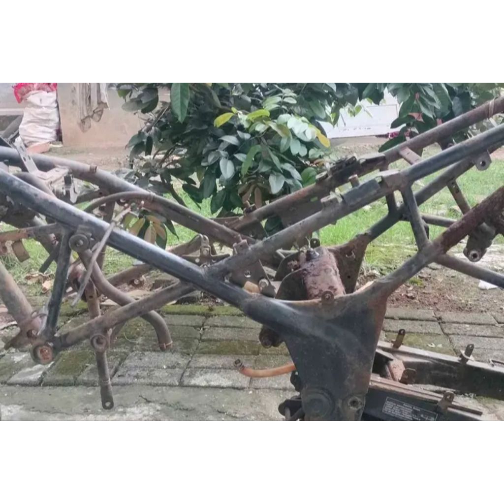 rangka batangan honda CBR old asli original masih bagus