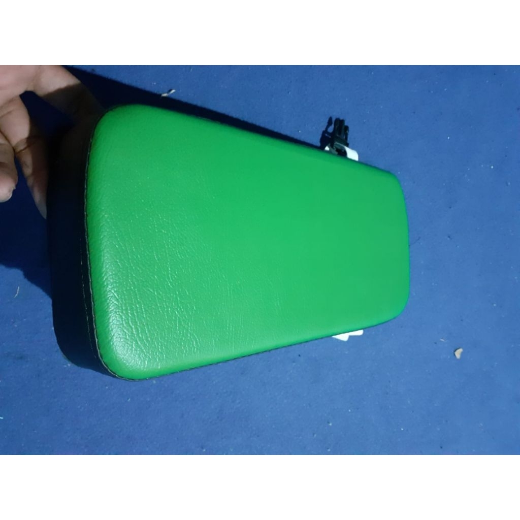 JOK BONCENGAN BELAKANG SEPEDA ONTEL TEBAL EMPUK DAN NYAMAN COCOK UNTUK SEMUA SEPEDA ONTEL