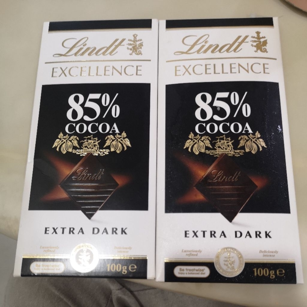 lindt dark chocolate