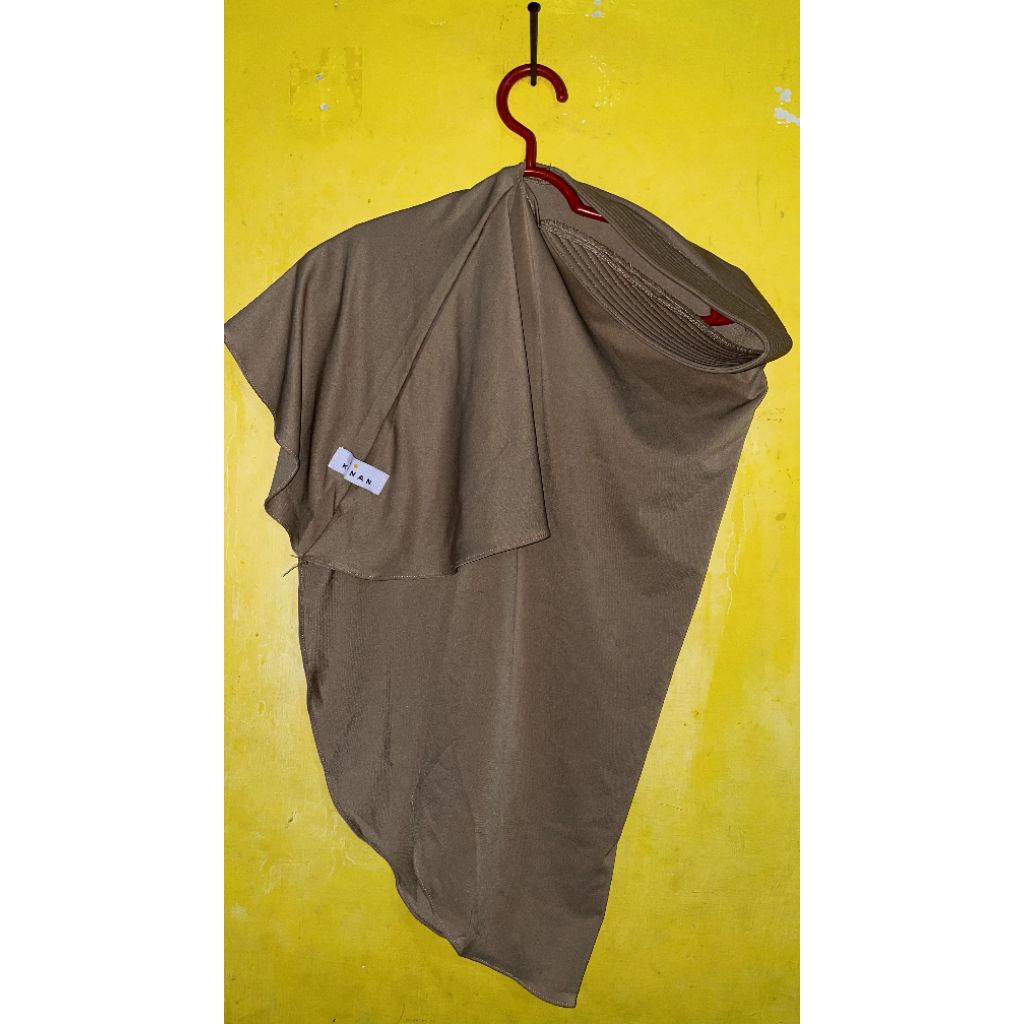 [PRELOVED 1x] KENAN - Dzevada Instan Bergo Daily HijabSize M Warna Latte